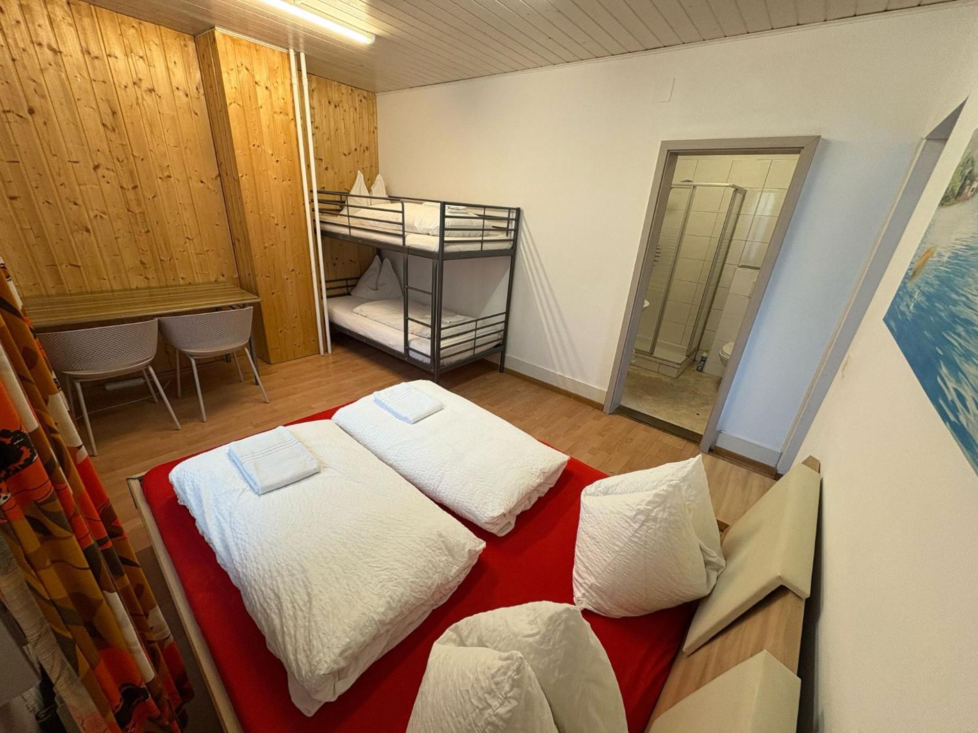 Interlaken Linda Inn Lodge Rom bilde